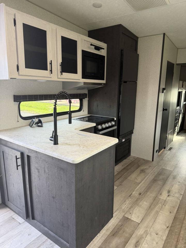 2022 Sportsman 302BHK Eldridge IA