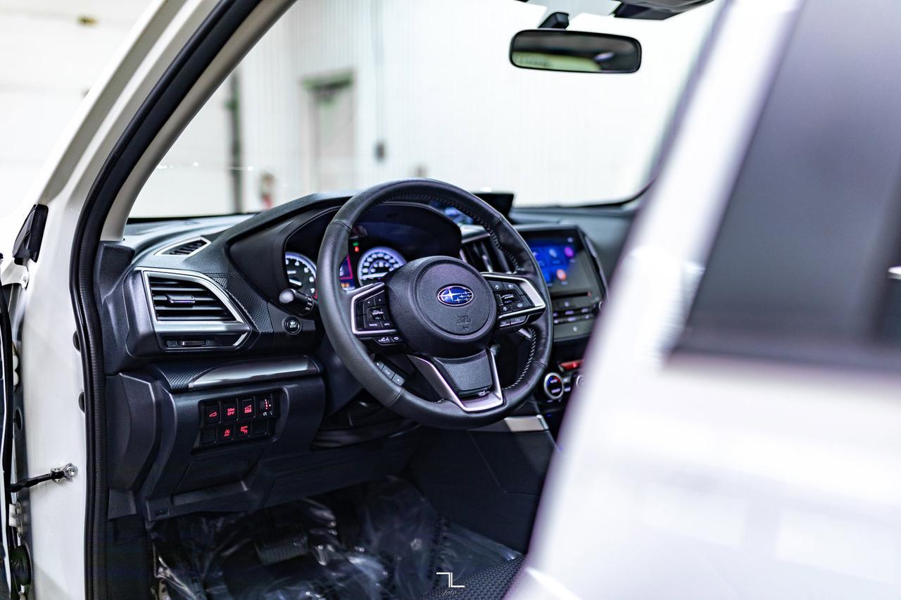 2022 Subaru Forester AWD Touring Roof BCam Red Deer AB