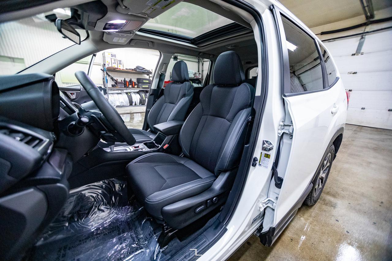 2022 Subaru Forester AWD Touring Roof BCam Red Deer AB