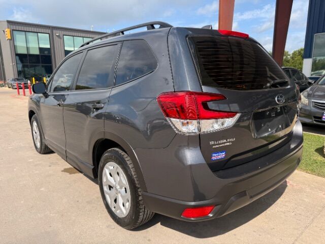 2022 Subaru Forester BASE