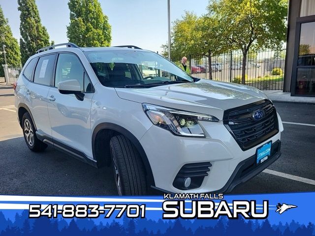 2022 Subaru Forester Premium