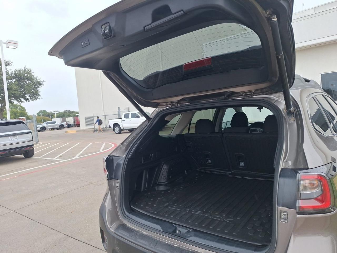 2022 Subaru Outback Premium Hurst TX