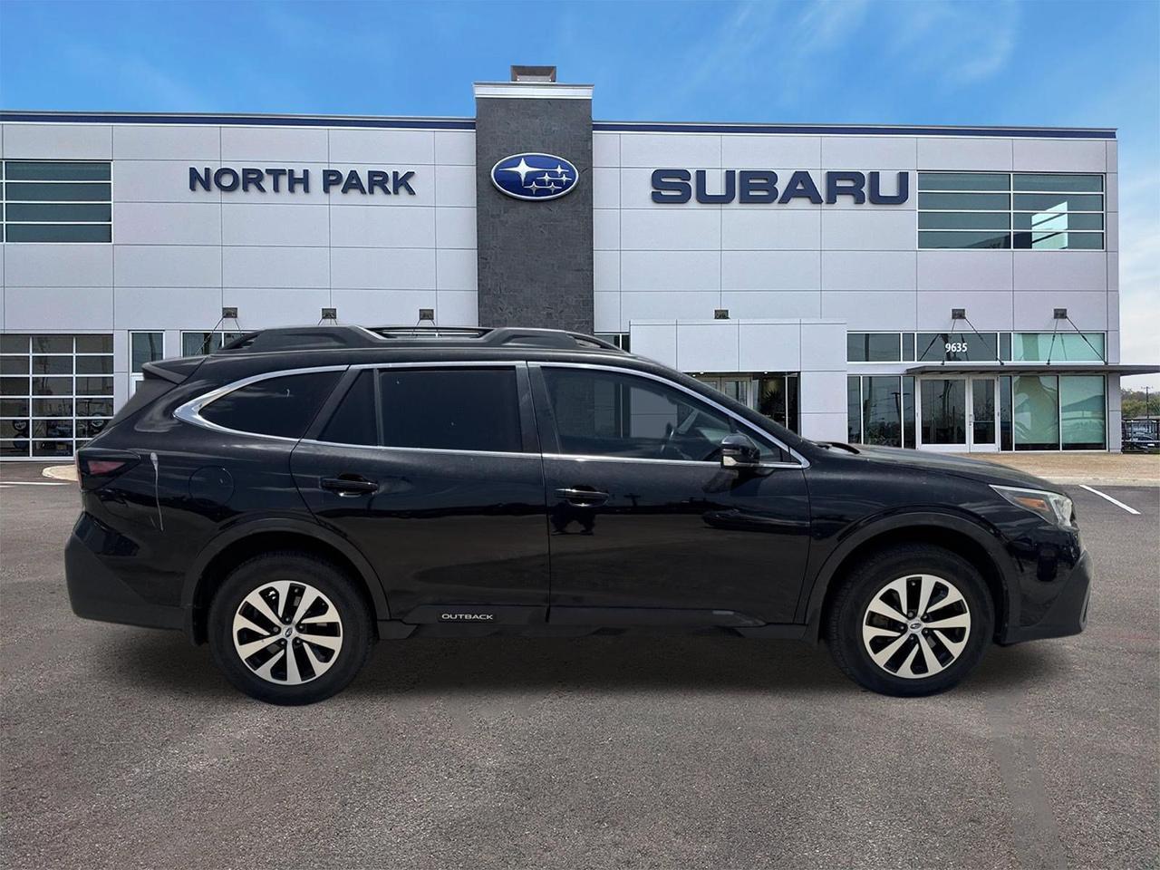 2022 Subaru Outback Premium