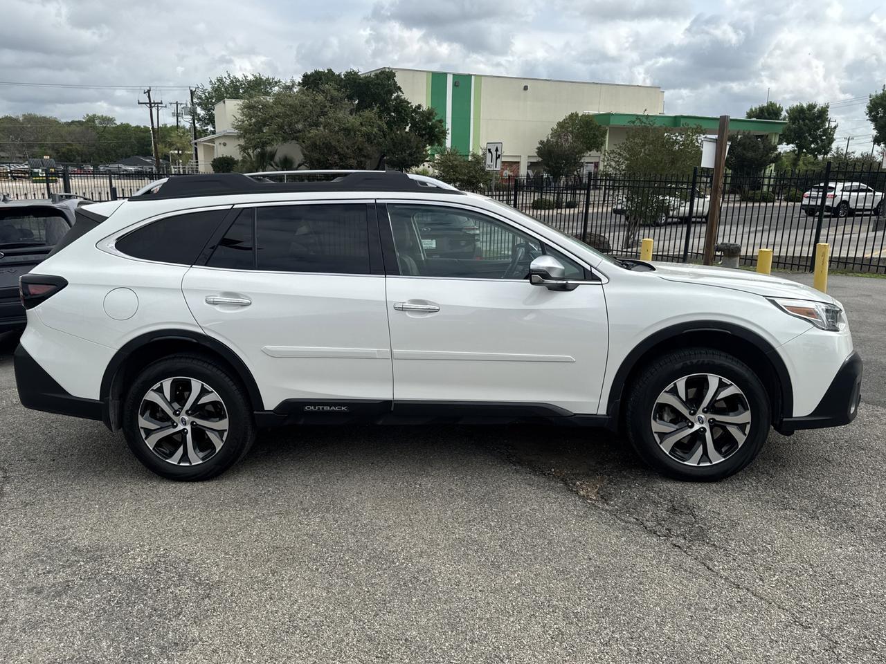 2022 Subaru Outback Touring