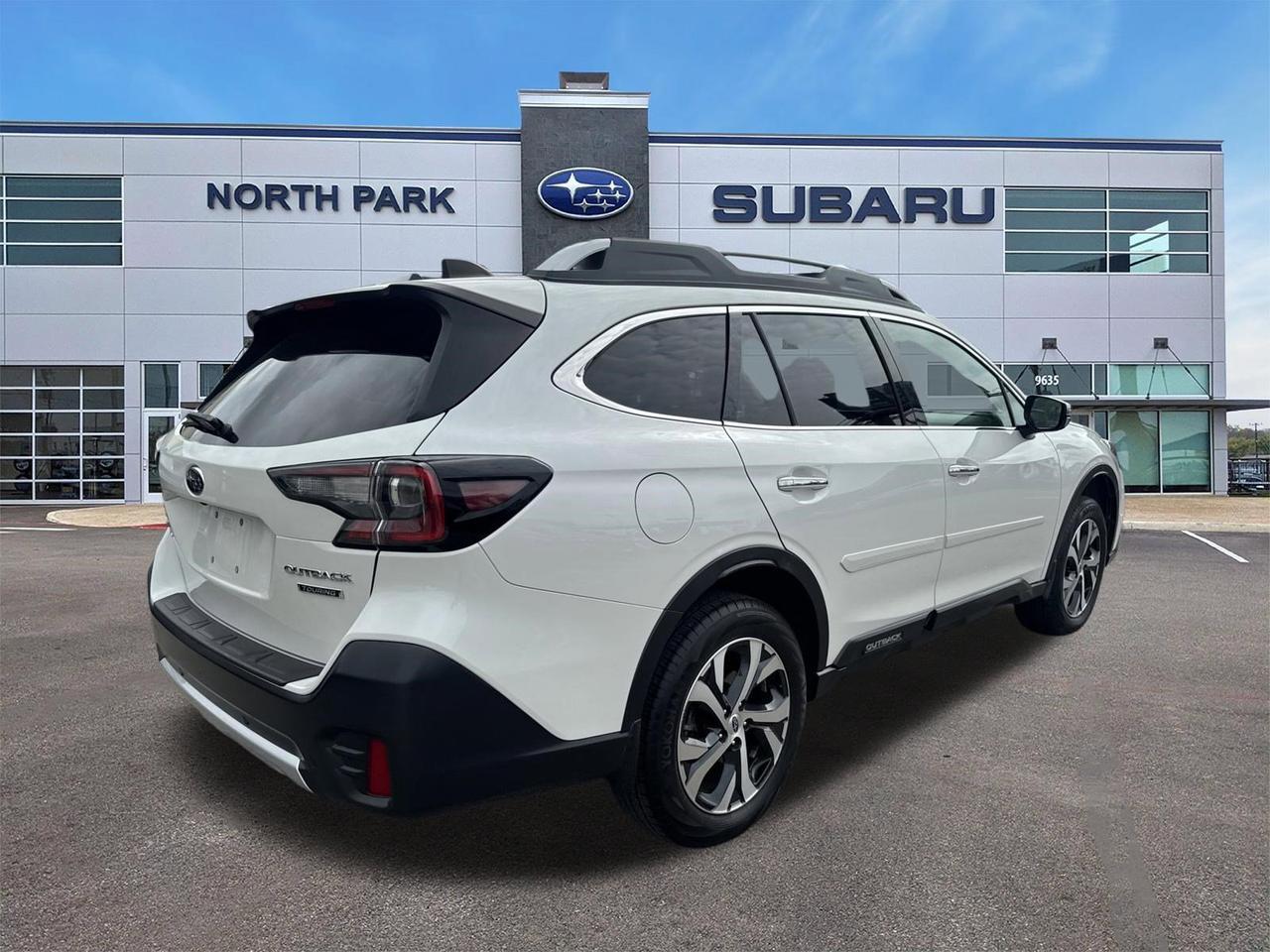 2022 Subaru Outback Touring