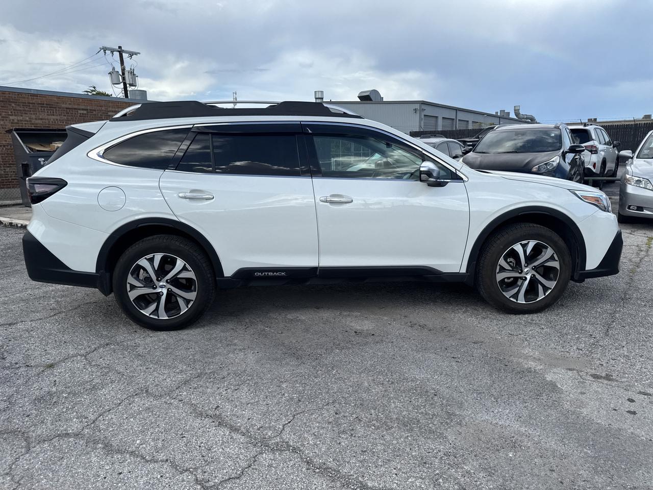 2022 Subaru Outback Touring XT