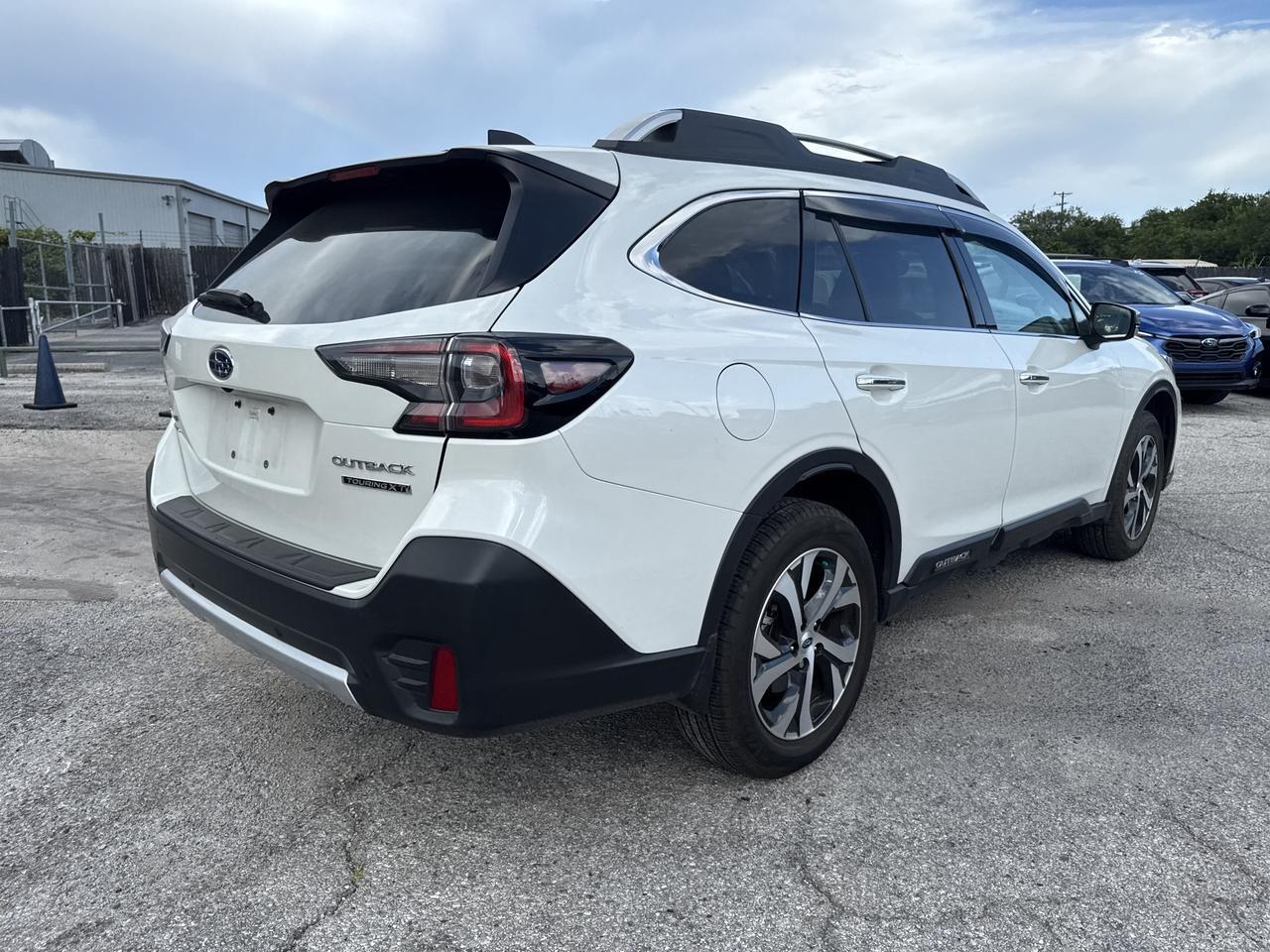 2022 Subaru Outback Touring XT
