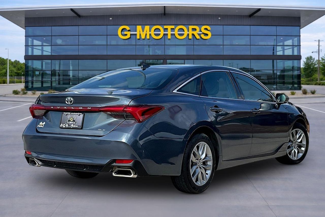 2022 TOYOTA AVALON XLE Houston TX