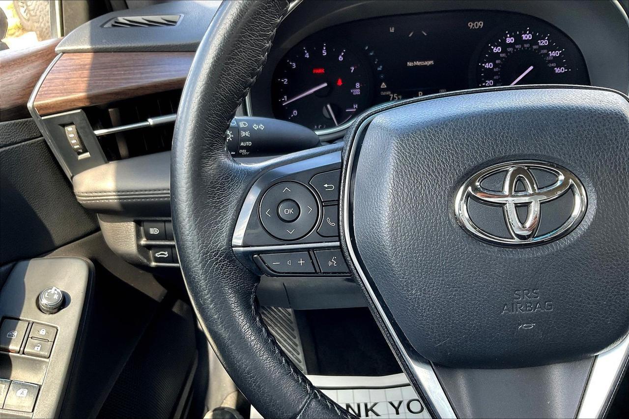 2022 TOYOTA AVALON XLE Houston TX