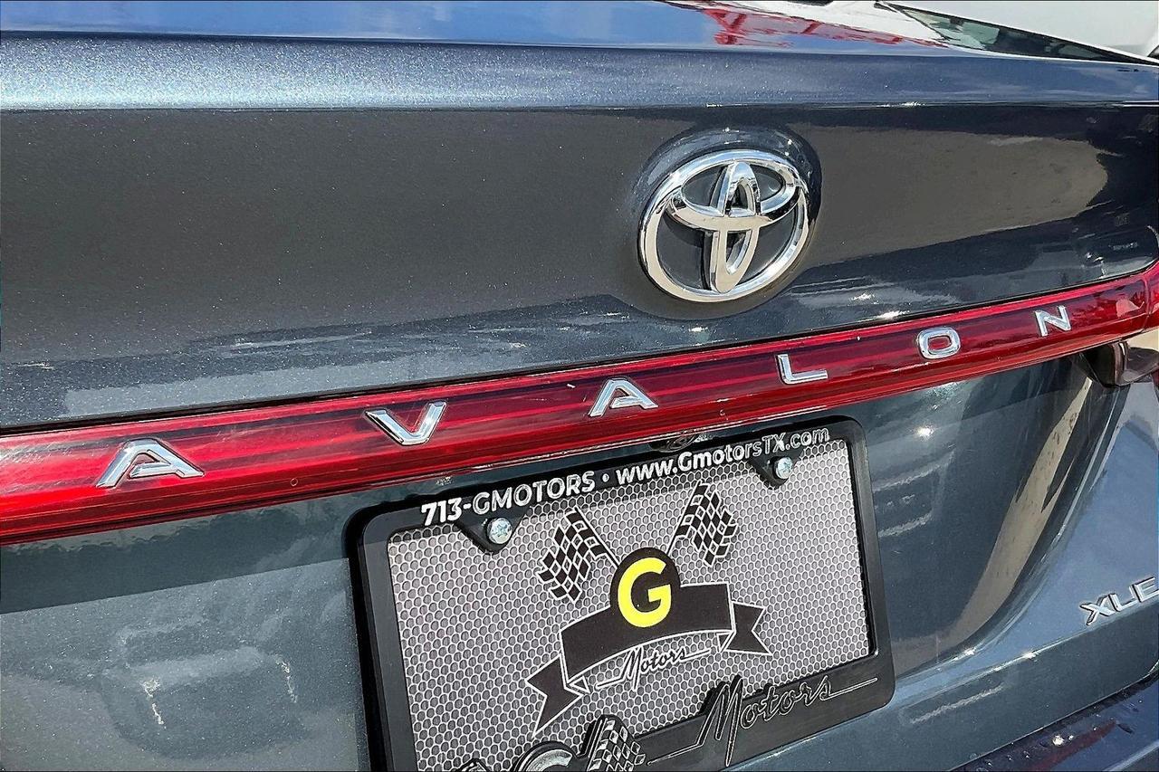 2022 TOYOTA AVALON XLE Houston TX