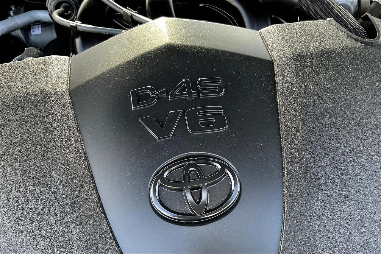 2022 TOYOTA AVALON XLE Houston TX