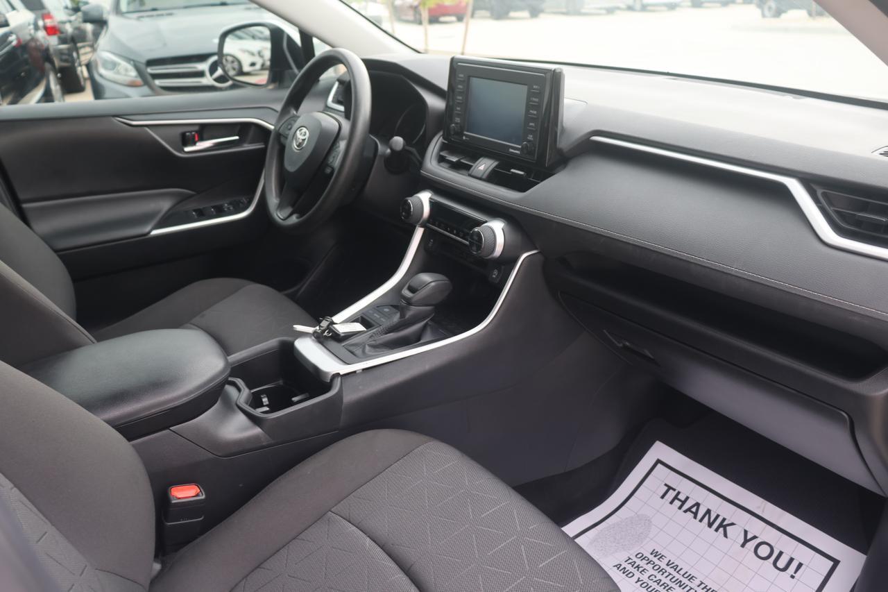 2022 TOYOTA RAV4 XLE Houston TX