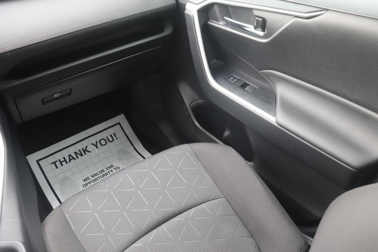 2022 TOYOTA RAV4 XLE Houston TX
