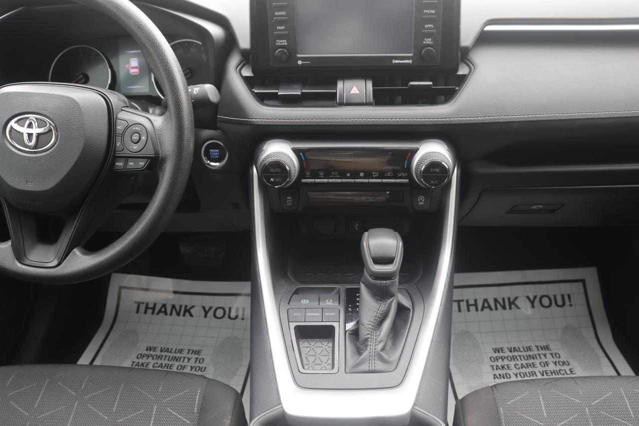 2022 TOYOTA RAV4 XLE Houston TX