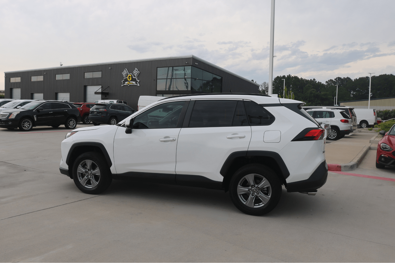 2022 TOYOTA RAV4 XLE Houston TX