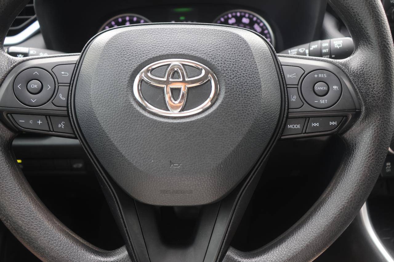 2022 TOYOTA RAV4 XLE Houston TX