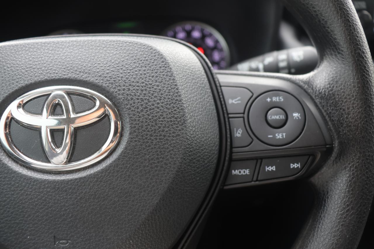2022 TOYOTA RAV4 XLE Houston TX