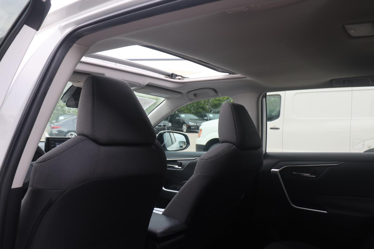 2022 TOYOTA RAV4 XLE Houston TX