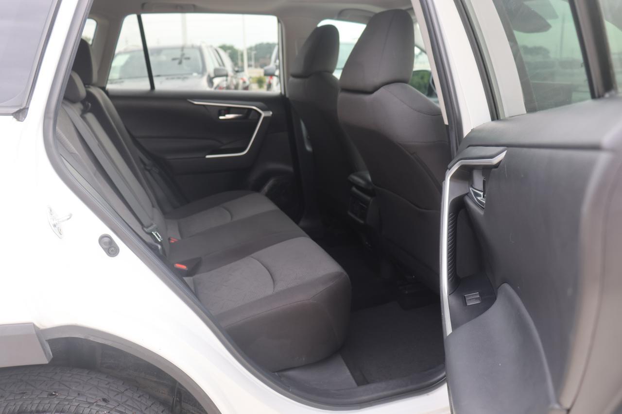 2022 TOYOTA RAV4 XLE Houston TX