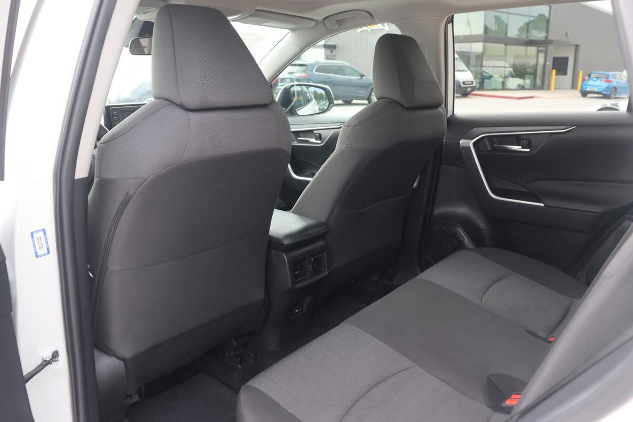 2022 TOYOTA RAV4 XLE Houston TX