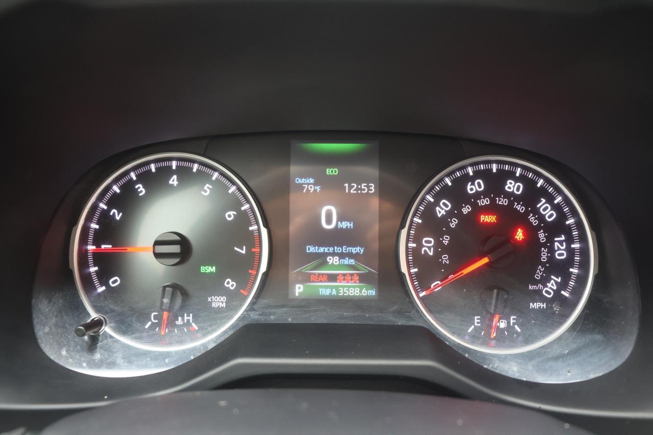 2022 TOYOTA RAV4 XLE Houston TX
