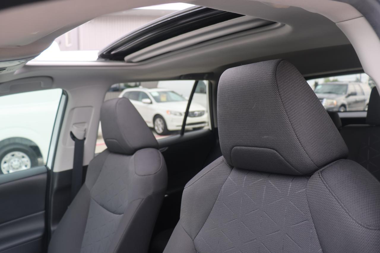 2022 TOYOTA RAV4 XLE Houston TX