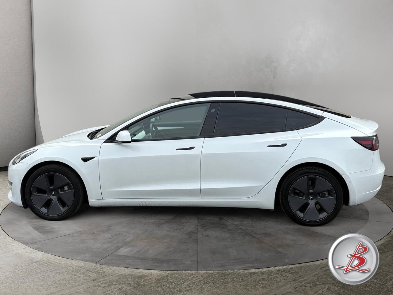 2022 Tesla Model 3 Long Range photo 4