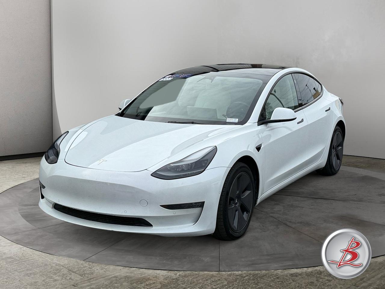 2022 Tesla Model 3 Long Range photo 3