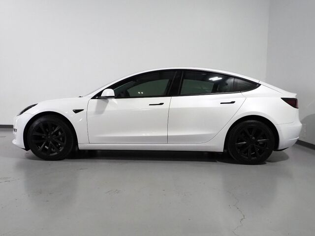 2022 Tesla Model 3 *AUTOPILOT, NAVIGATION, SAFETY ALERTS, ADAPTIVE CRUISE, SURROUND VIEW CAMERAS, PANORAMA GLASS ROOF, HEATED SEATS/STEERING WHEEL,18 INCH WHEELS, BLUETOOTH, WIRELESS CHARGING Round Rock TX