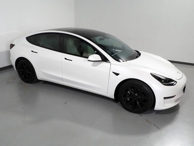2022 Tesla Model 3 *AUTOPILOT, NAVIGATION, SAFETY ALERTS, ADAPTIVE CRUISE, SURROUND VIEW CAMERAS, PANORAMA GLASS ROOF, HEATED SEATS/STEERING WHEEL,18 INCH WHEELS, BLUETOOTH, WIRELESS CHARGING Round Rock TX