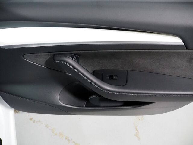 2022 Tesla Model 3 *AUTOPILOT, NAVIGATION, SAFETY ALERTS, ADAPTIVE CRUISE, SURROUND VIEW CAMERAS, PANORAMA GLASS ROOF, HEATED SEATS/STEERING WHEEL,18 INCH WHEELS, BLUETOOTH, WIRELESS CHARGING Round Rock TX