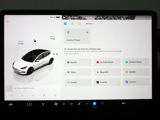 2022 Tesla Model 3 *AUTOPILOT, NAVIGATION, SAFETY ALERTS, ADAPTIVE CRUISE, SURROUND VIEW CAMERAS, PANORAMA GLASS ROOF, HEATED SEATS/STEERING WHEEL,18 INCH WHEELS, BLUETOOTH, WIRELESS CHARGING Round Rock TX