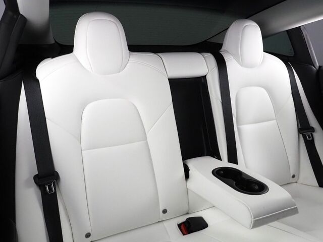 2022 Tesla Model 3 *AUTOPILOT, NAVIGATION, SAFETY ALERTS, ADAPTIVE CRUISE, SURROUND VIEW CAMERAS, PANORAMA GLASS ROOF, HEATED SEATS/STEERING WHEEL,18 INCH WHEELS, BLUETOOTH, WIRELESS CHARGING Round Rock TX