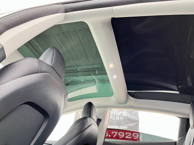 2022 Tesla Model 3 photo 31