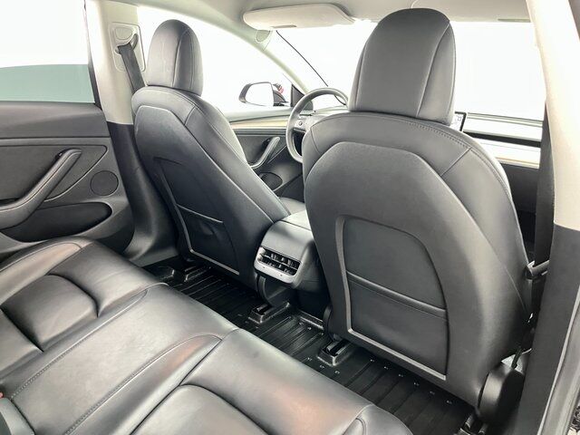 2022 Tesla Model 3 photo 47
