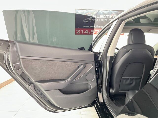 2022 Tesla Model 3 photo 42