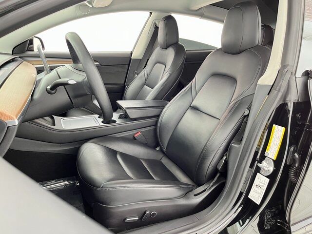 2022 Tesla Model 3 photo 29