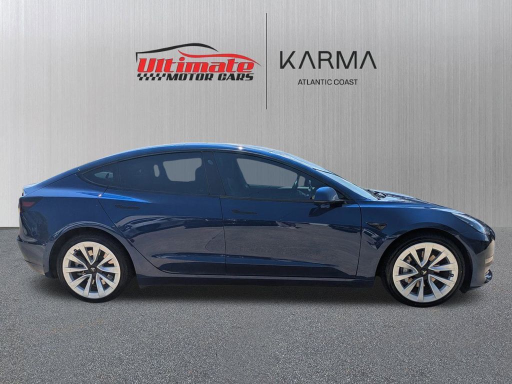 2022 Tesla Model 3 Base