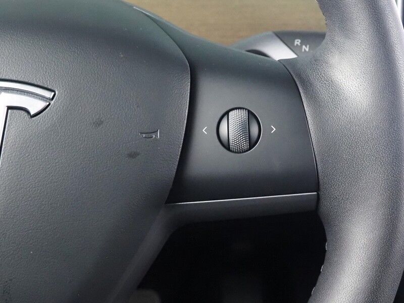 2022 Tesla Model 3 Long Range AWD *AUTOPILOT, NAVIGATION, SAFETY ALERTS, ADAPTIVE CRUISE, SURROUND VIEW CAMERAS, PANORAMA GLASS ROOF, HEATED SEATS/STEERING WHEEL, BLUETOOTH, WIRELESS CHARGING Round Rock TX