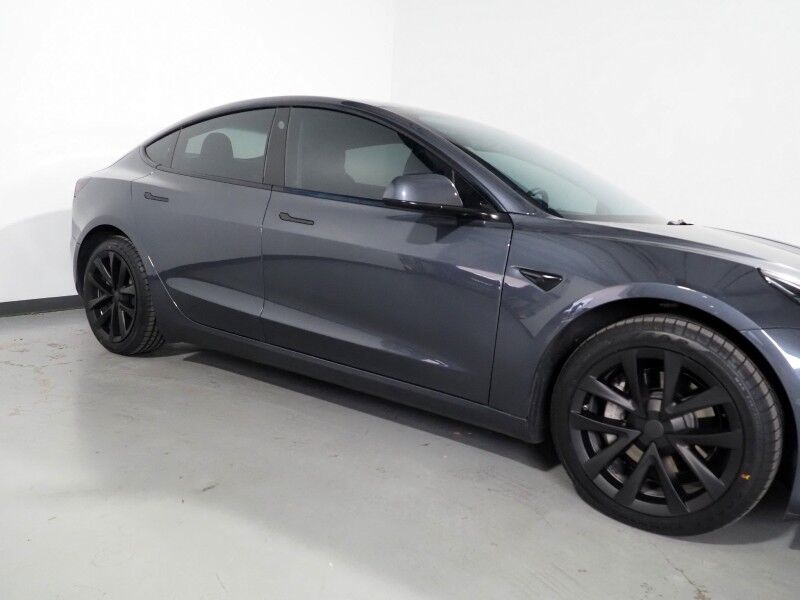 2022 Tesla Model 3 Long Range AWD *AUTOPILOT, NAVIGATION, SAFETY ALERTS, ADAPTIVE CRUISE, SURROUND VIEW CAMERAS, PANORAMA GLASS ROOF, HEATED SEATS/STEERING WHEEL, BLUETOOTH, WIRELESS CHARGING Round Rock TX