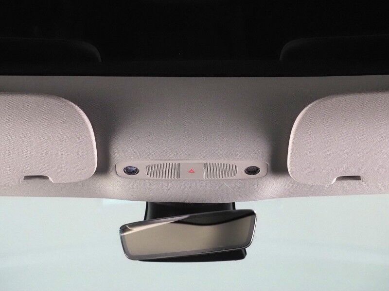 2022 Tesla Model 3 Long Range AWD *AUTOPILOT, NAVIGATION, SAFETY ALERTS, ADAPTIVE CRUISE, SURROUND VIEW CAMERAS, PANORAMA GLASS ROOF, HEATED SEATS/STEERING WHEEL, BLUETOOTH, WIRELESS CHARGING Round Rock TX