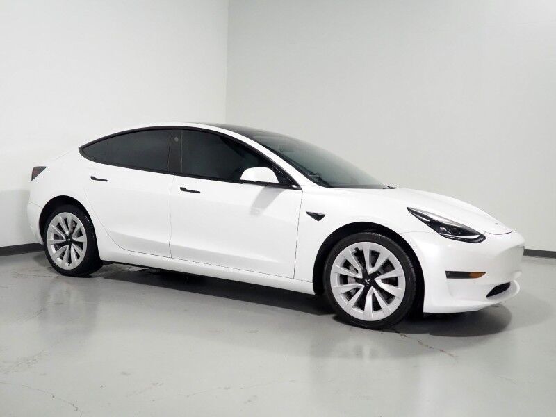 2022 Tesla Model 3 Long Range AWD *TRAFFIC AWARE CRUISE CONTROL, NAVIGATION, SAFETY ALERTS, SURROUND VIEW CAMERAS, PANORAMA GLASS ROOF, HEATED SEATS/STEERING WHEEL, 19 INCH WHEELS, WIRELESS CHARGING