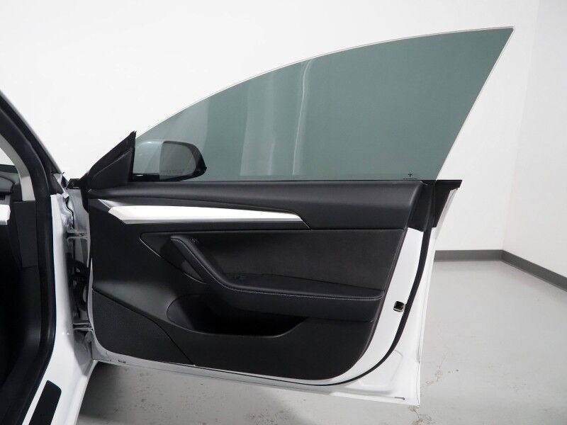 2022 Tesla Model 3 Long Range AWD *TRAFFIC AWARE CRUISE CONTROL, NAVIGATION, SAFETY ALERTS, SURROUND VIEW CAMERAS, PANORAMA GLASS ROOF, HEATED SEATS/STEERING WHEEL, 19 INCH WHEELS, WIRELESS CHARGING Round Rock TX