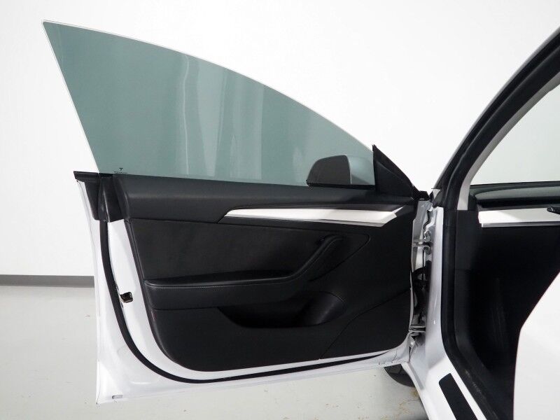 2022 Tesla Model 3 Long Range AWD *TRAFFIC AWARE CRUISE CONTROL, NAVIGATION, SAFETY ALERTS, SURROUND VIEW CAMERAS, PANORAMA GLASS ROOF, HEATED SEATS/STEERING WHEEL, 19 INCH WHEELS, WIRELESS CHARGING Round Rock TX
