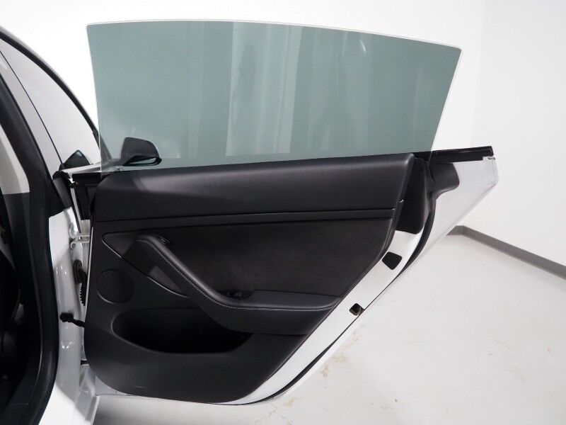 2022 Tesla Model 3 Long Range AWD *TRAFFIC AWARE CRUISE CONTROL, NAVIGATION, SAFETY ALERTS, SURROUND VIEW CAMERAS, PANORAMA GLASS ROOF, HEATED SEATS/STEERING WHEEL, 19 INCH WHEELS, WIRELESS CHARGING Round Rock TX