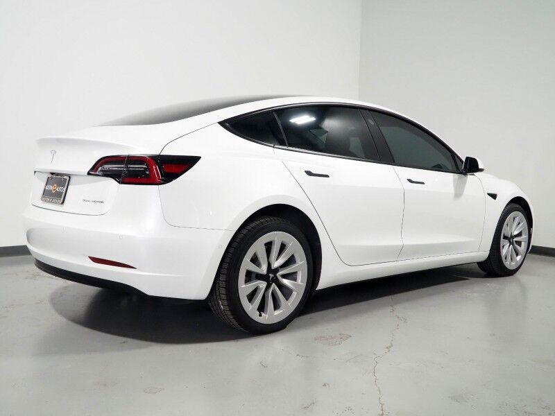2022 Tesla Model 3 Long Range AWD *TRAFFIC AWARE CRUISE CONTROL, NAVIGATION, SAFETY ALERTS, SURROUND VIEW CAMERAS, PANORAMA GLASS ROOF, HEATED SEATS/STEERING WHEEL, 19 INCH WHEELS, WIRELESS CHARGING Round Rock TX