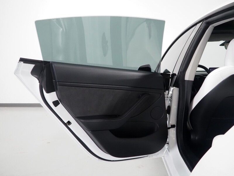 2022 Tesla Model 3 Long Range AWD *TRAFFIC AWARE CRUISE CONTROL, NAVIGATION, SAFETY ALERTS, SURROUND VIEW CAMERAS, PANORAMA GLASS ROOF, HEATED SEATS/STEERING WHEEL, 19 INCH WHEELS, WIRELESS CHARGING Round Rock TX