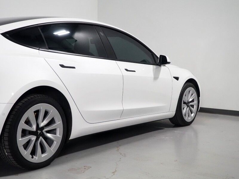 2022 Tesla Model 3 Long Range AWD *TRAFFIC AWARE CRUISE CONTROL, NAVIGATION, SAFETY ALERTS, SURROUND VIEW CAMERAS, PANORAMA GLASS ROOF, HEATED SEATS/STEERING WHEEL, 19 INCH WHEELS, WIRELESS CHARGING Round Rock TX