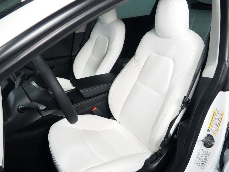 2022 Tesla Model 3 Long Range AWD *TRAFFIC AWARE CRUISE CONTROL, NAVIGATION, SAFETY ALERTS, SURROUND VIEW CAMERAS, PANORAMA GLASS ROOF, HEATED SEATS/STEERING WHEEL, 19 INCH WHEELS, WIRELESS CHARGING Round Rock TX