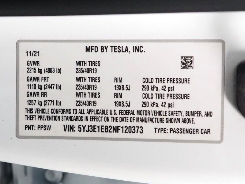 2022 Tesla Model 3 Long Range AWD *TRAFFIC AWARE CRUISE CONTROL, NAVIGATION, SAFETY ALERTS, SURROUND VIEW CAMERAS, PANORAMA GLASS ROOF, HEATED SEATS/STEERING WHEEL, 19 INCH WHEELS, WIRELESS CHARGING Round Rock TX